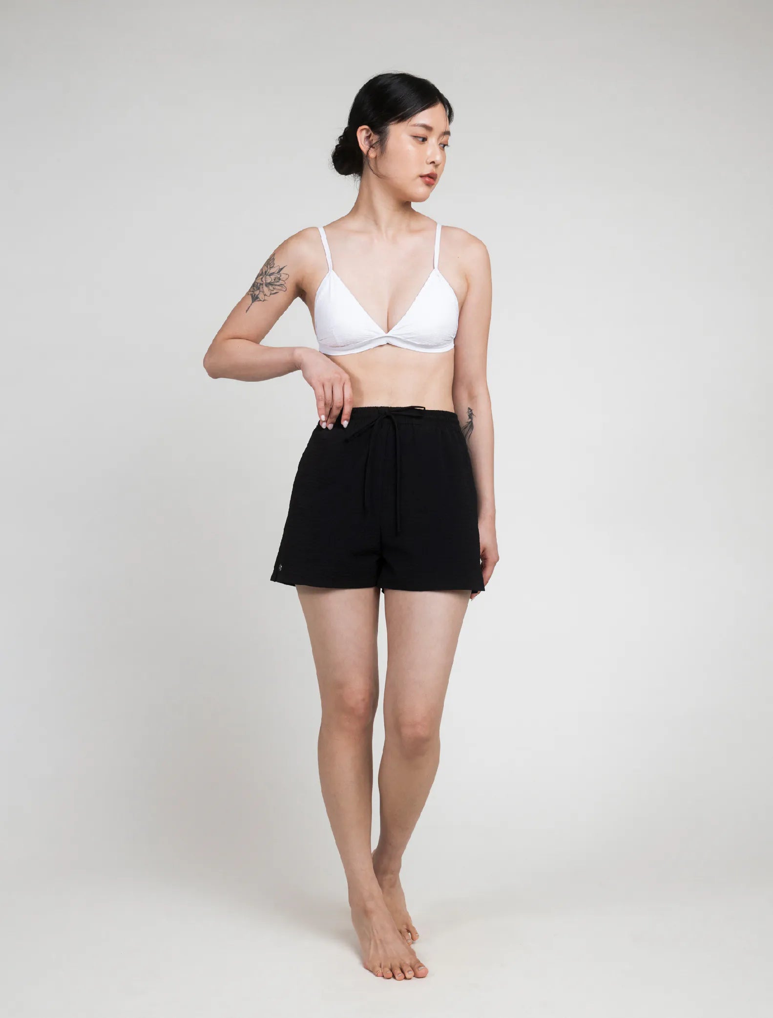 TIMU｜女款泡泡紗度假短褲 - Black 經典黑