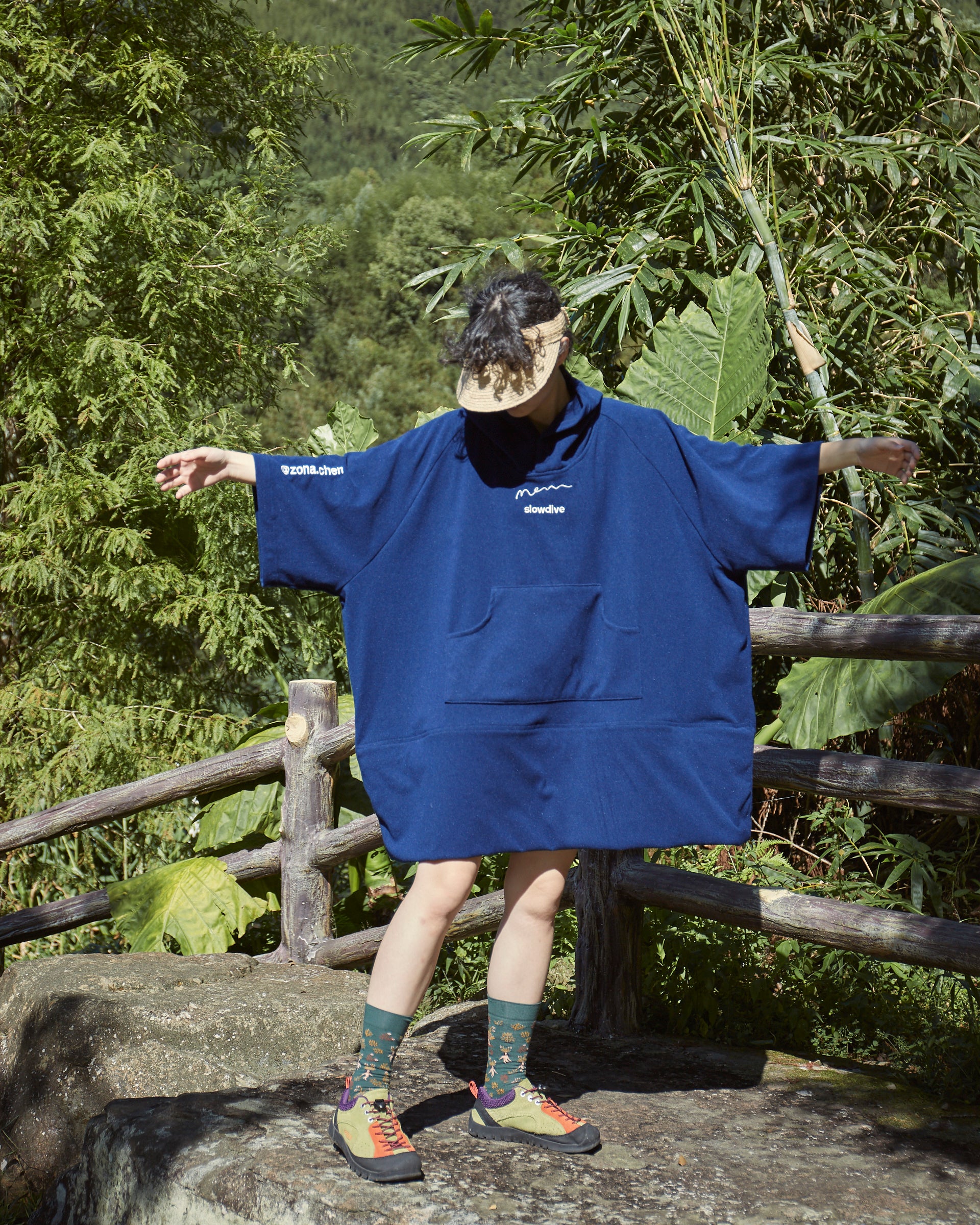 slowdive x moun moun Poncho